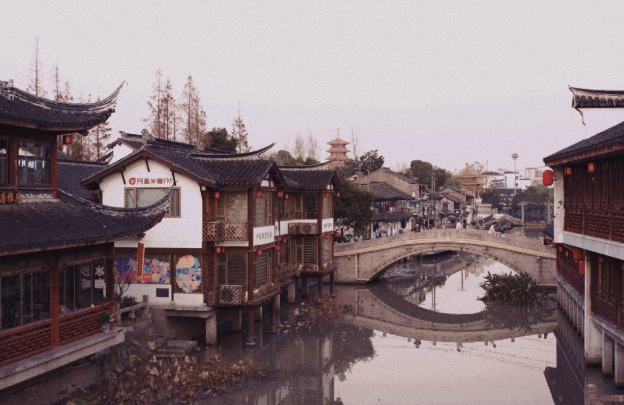 椰子鸡,椰味芬芳、汤清爽口